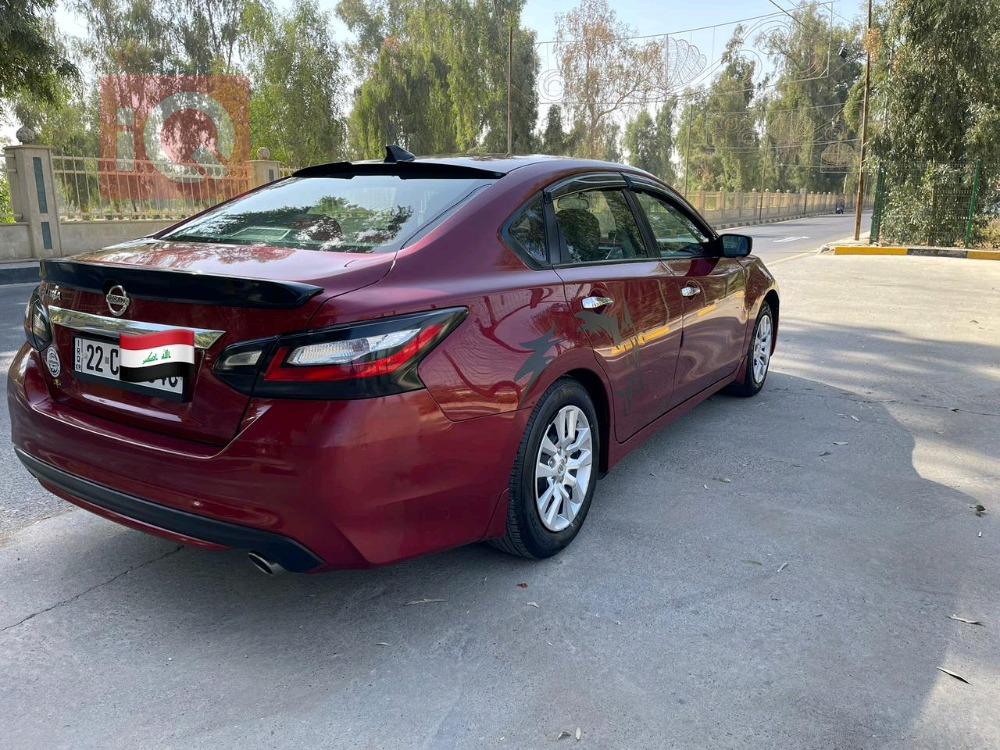 Nissan Altima